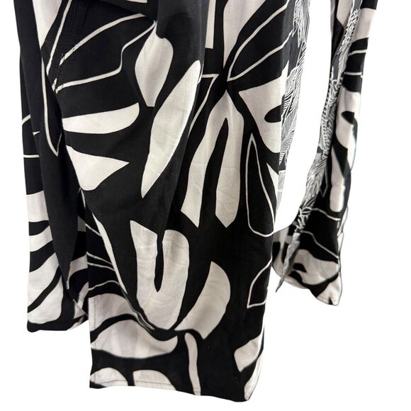Chicos Printed Boarder Ruana Reversible Womens Open Kimono Jacket Black sz S / M - Picture 3 of 16